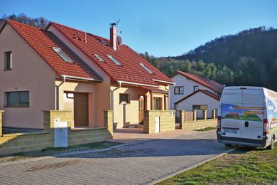 RD DOLNÍ LOUČKY.jpg